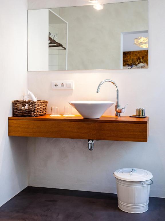 Cheap & Chic Hotel Ciutadella  Δωμάτιο φωτογραφία
