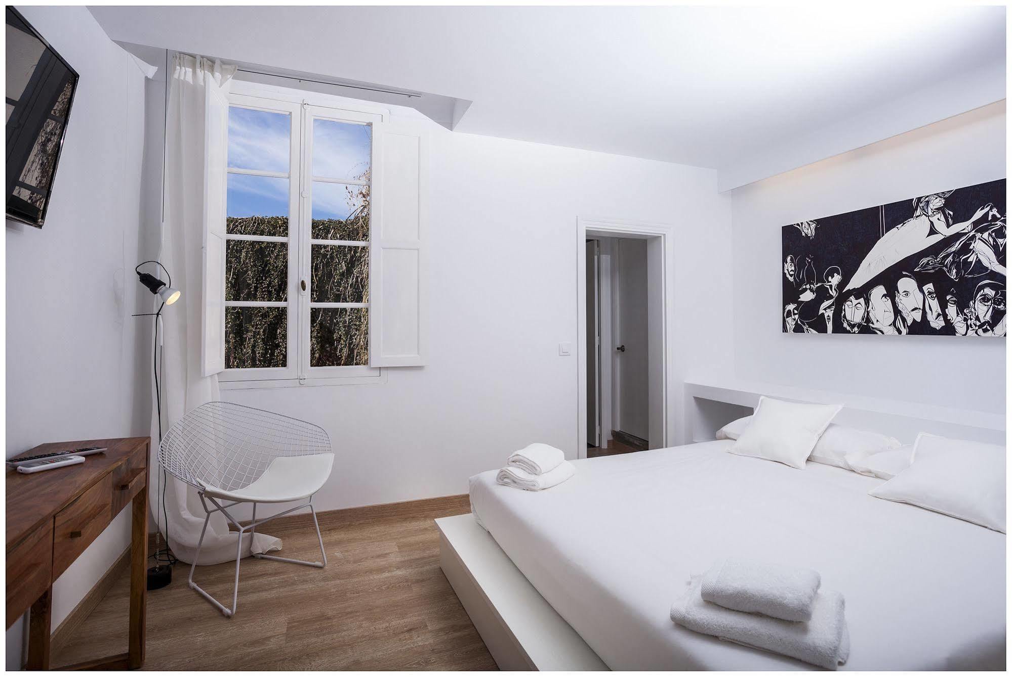 Cheap & Chic Hotel Ciutadella  Εξωτερικό φωτογραφία