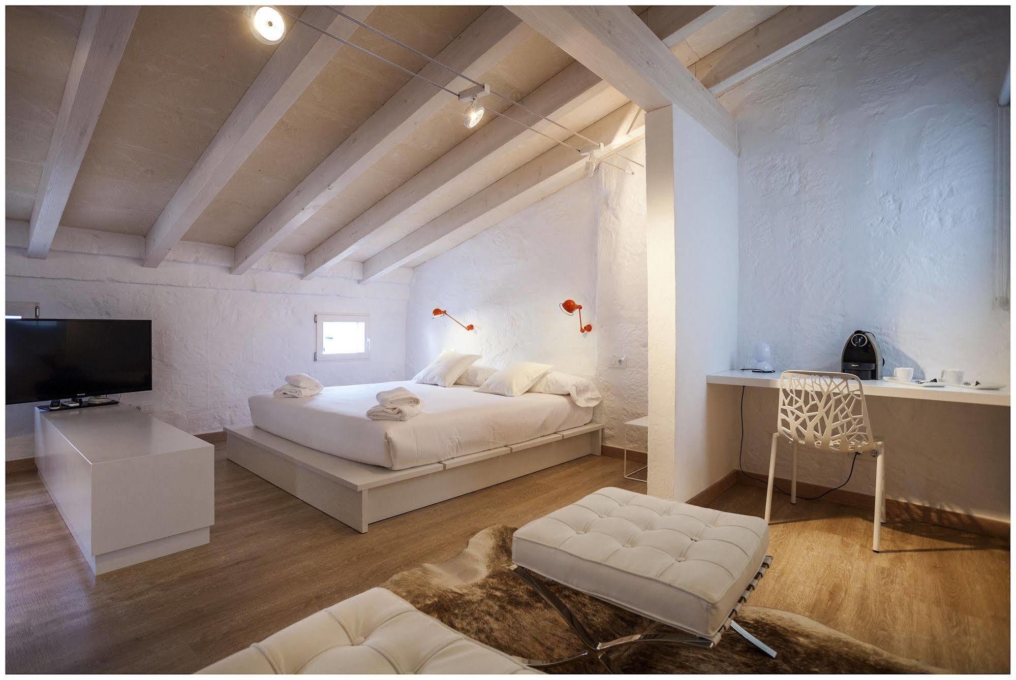 Cheap & Chic Hotel Ciutadella  Εξωτερικό φωτογραφία