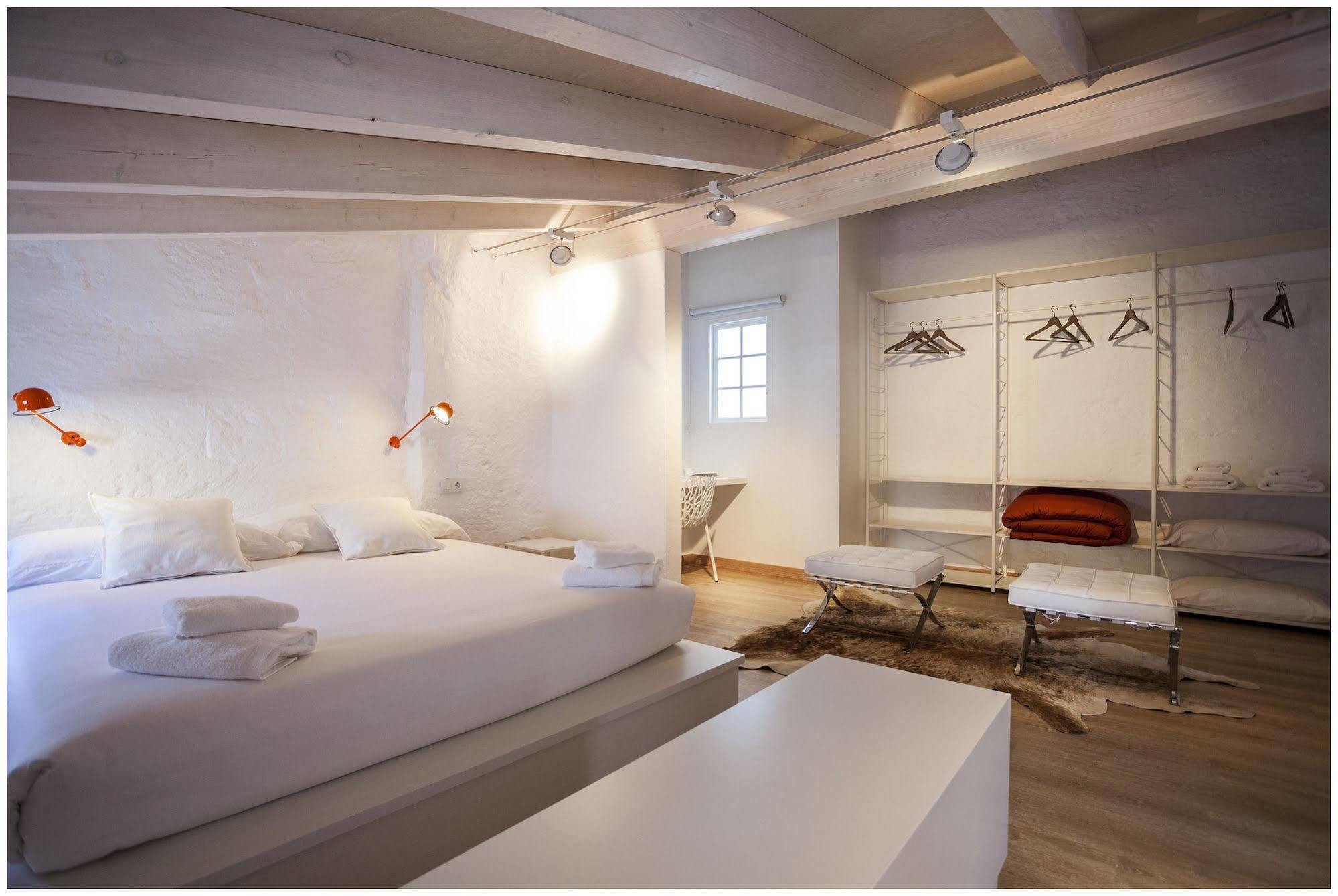 Cheap & Chic Hotel Ciutadella  Εξωτερικό φωτογραφία